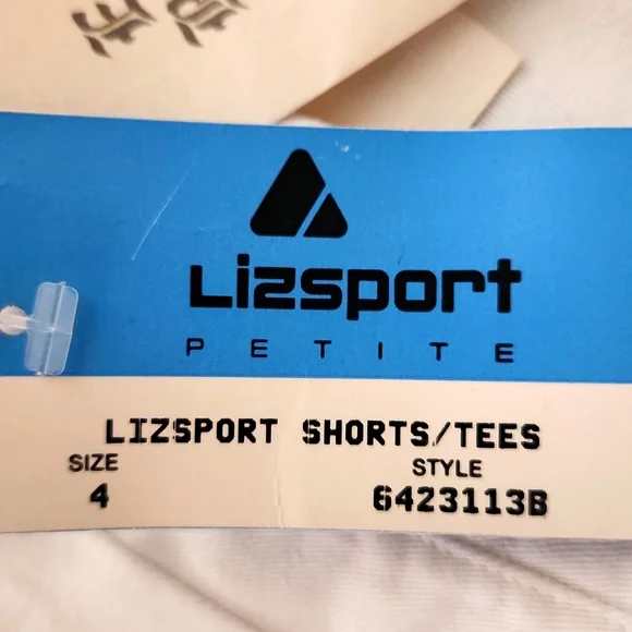 NWT Vintage Liz Sport White high-waisted knee-length shorts with folded hem 4P